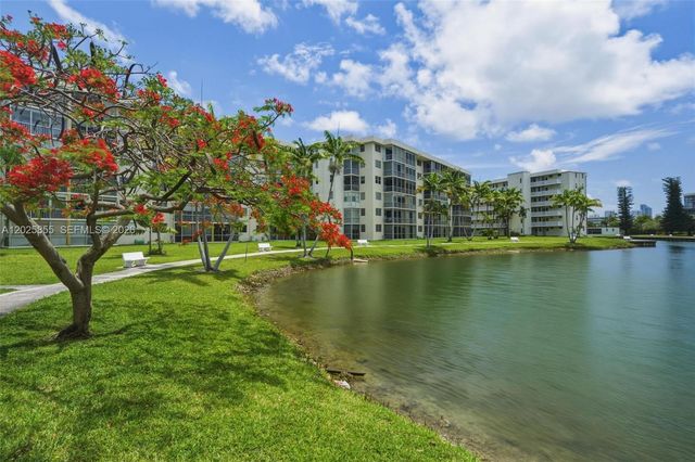 2855 Leonard Dr H106, Aventura, FL 33160
