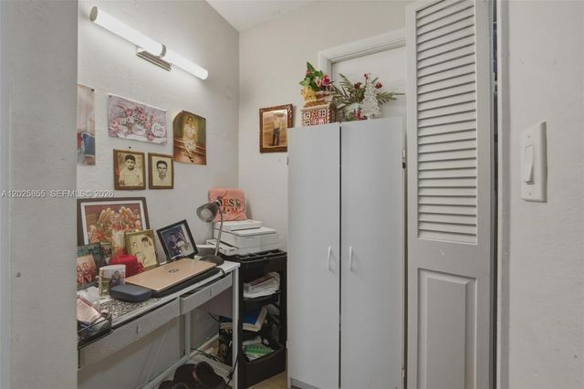 2855 Leonard Dr H106, Aventura, FL 33160