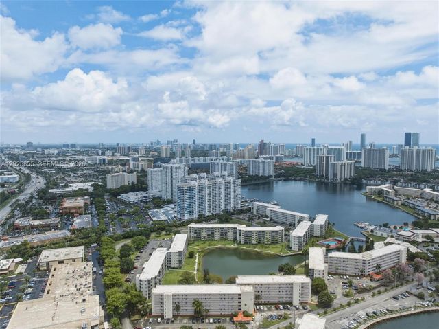 2855 Leonard Dr H106, Aventura, FL 33160