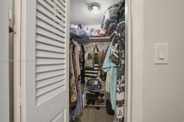 2855 Leonard Dr H106, Aventura, FL 33160
