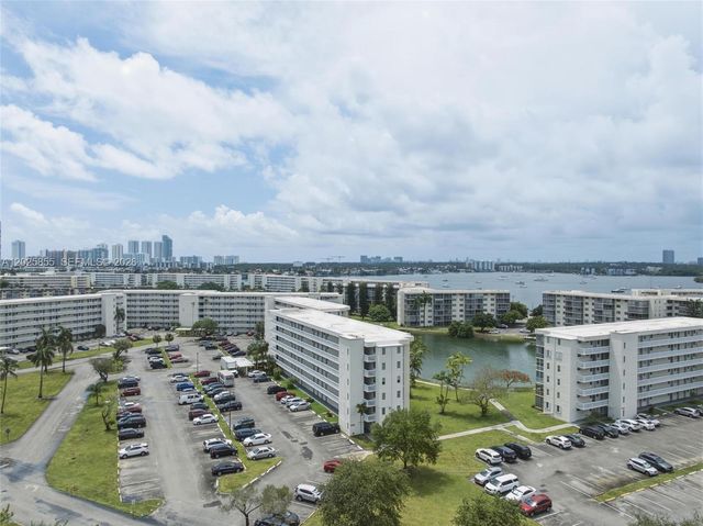 2855 Leonard Dr H106, Aventura, FL 33160