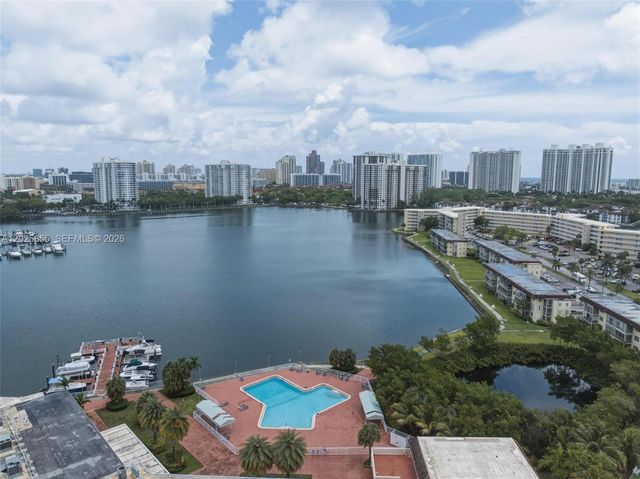2855 Leonard Dr H106, Aventura, FL 33160