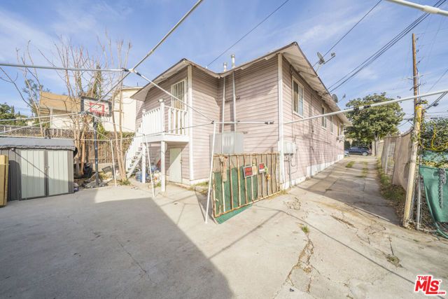 2415 N Gates Street, Los Angeles, CA 90031