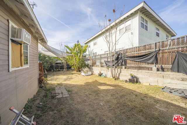 2415 N Gates Street, Los Angeles, CA 90031