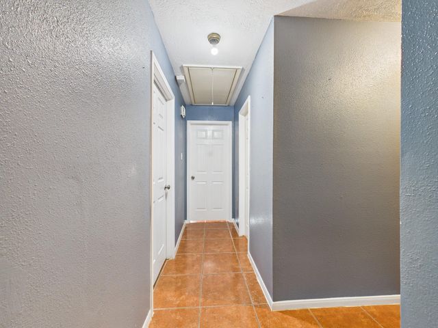 16207 N Meadow Drive, Houston, TX 77073