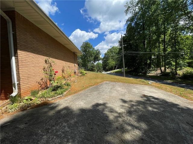 2826 Marlin Drive, Atlanta, GA 30341