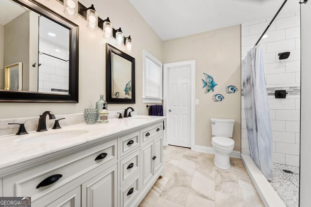 136 Grandview Court, Hartwell, GA 30643