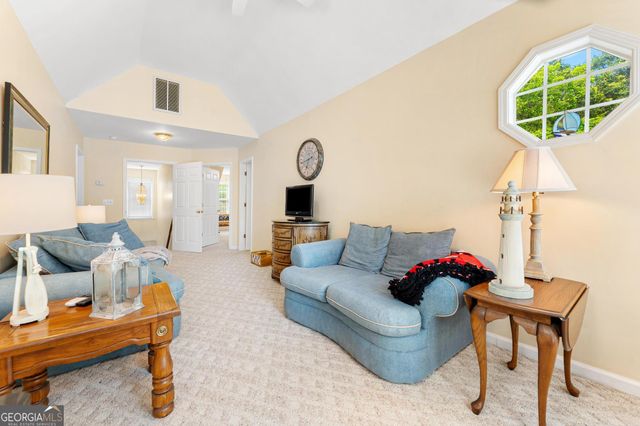 136 Grandview Court, Hartwell, GA 30643