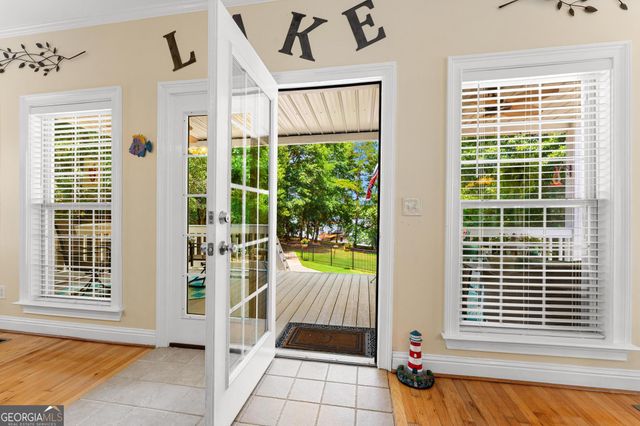 136 Grandview Court, Hartwell, GA 30643