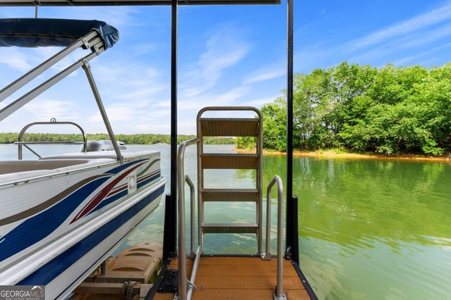 136 Grandview Court, Hartwell, GA 30643