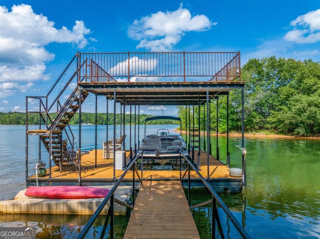 136 Grandview Court, Hartwell, GA 30643