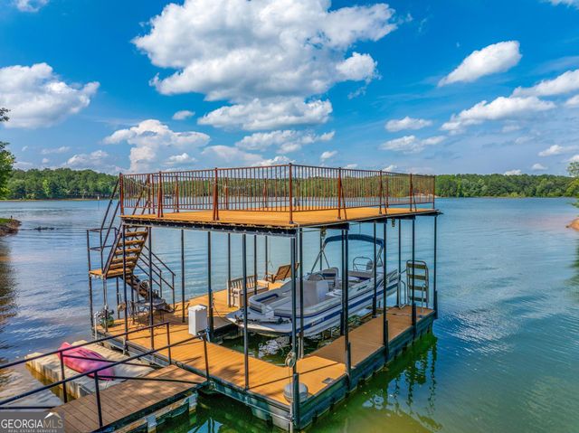136 Grandview Court, Hartwell, GA 30643