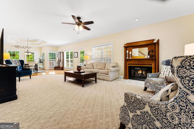 136 Grandview Court, Hartwell, GA 30643