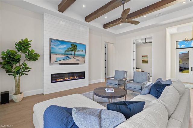 144 Gulfport CT, Marco Island, FL 34145