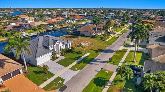 144 Gulfport CT, Marco Island, FL 34145
