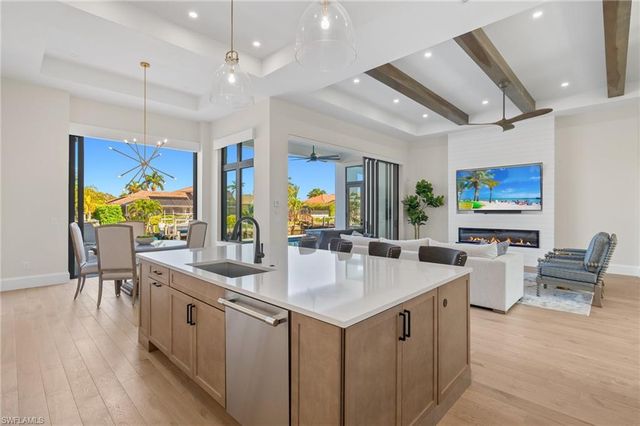 144 Gulfport CT, Marco Island, FL 34145