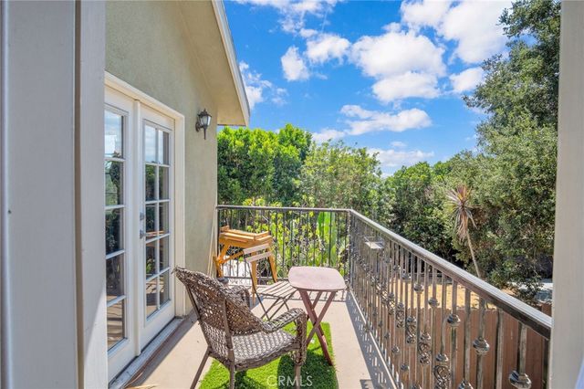 829 Cooper Avenue, Los Angeles, CA 90042