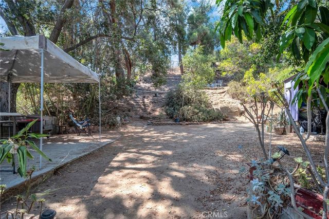 829 Cooper Avenue, Los Angeles, CA 90042