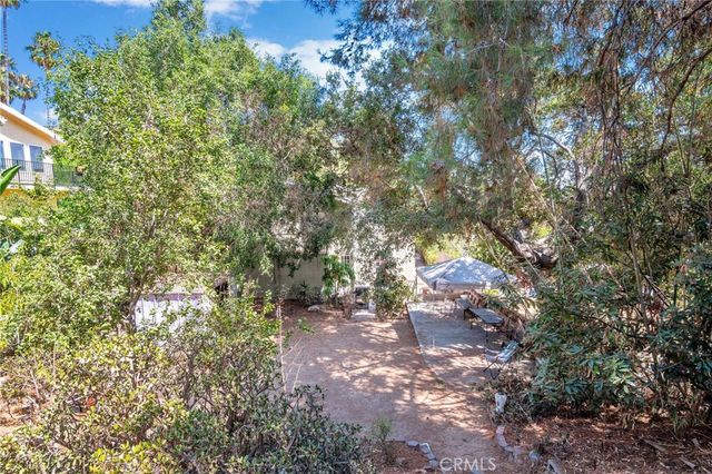 829 Cooper Avenue, Los Angeles, CA 90042