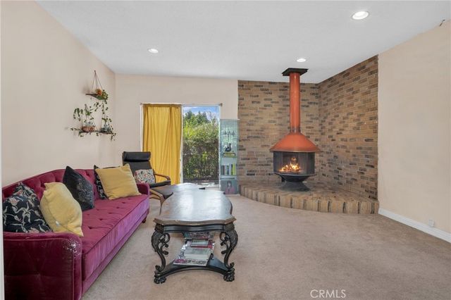 829 Cooper Avenue, Los Angeles, CA 90042