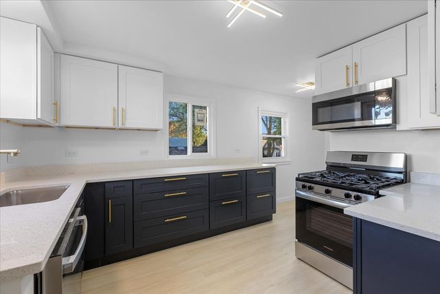 1335 Marengo Avenue 2, Forest Park, IL 60130