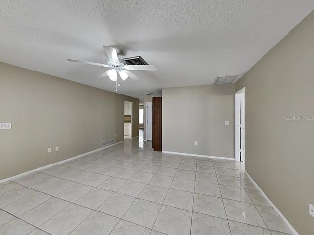8900 PHYLISS AVENUE, Sarasota, FL 34231