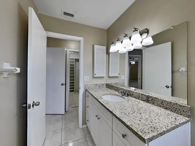 8900 PHYLISS AVENUE, Sarasota, FL 34231