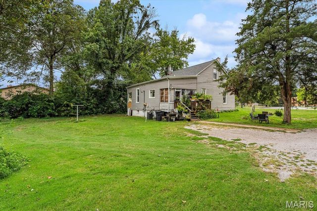 1214 Lebanon Avenue, Belleville, IL 62221