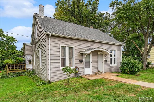 1214 Lebanon Avenue, Belleville, IL 62221