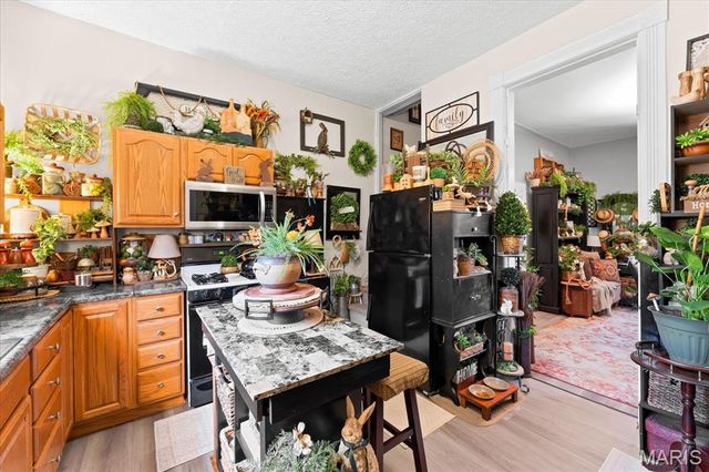 1214 Lebanon Avenue, Belleville, IL 62221
