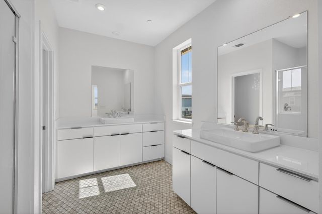 2883 Ridgecrest Dr, Lincoln, CA 95648