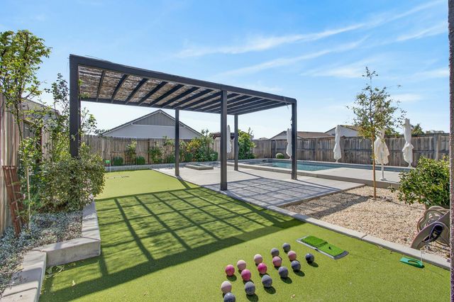 2883 Ridgecrest Dr, Lincoln, CA 95648