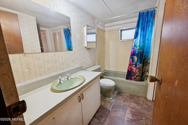 142 FISHERMANS Drive, Interlachen, FL 32148