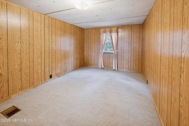 142 FISHERMANS Drive, Interlachen, FL 32148