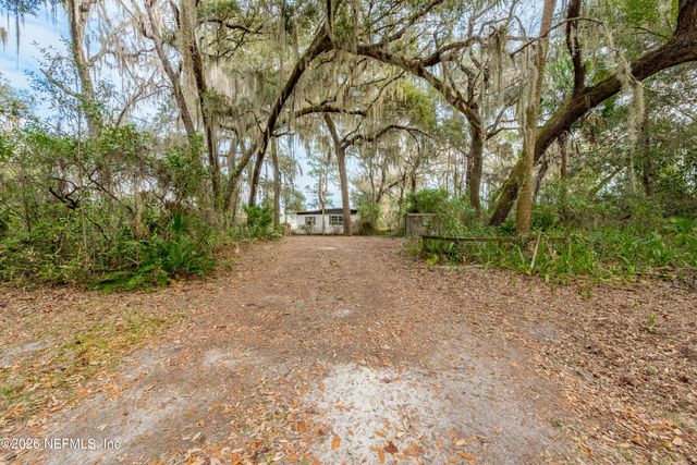 142 FISHERMANS Drive, Interlachen, FL 32148