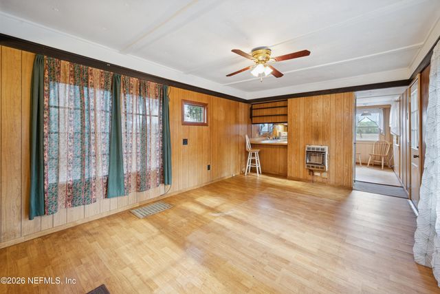 142 FISHERMANS Drive, Interlachen, FL 32148