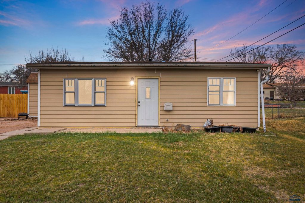 1717 HERMAN, Rapid City, SD 57701