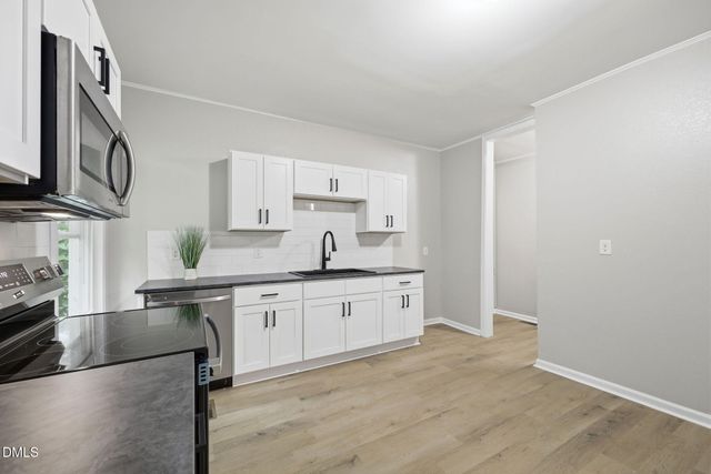 200 N 17th Street, Erwin, NC 28339