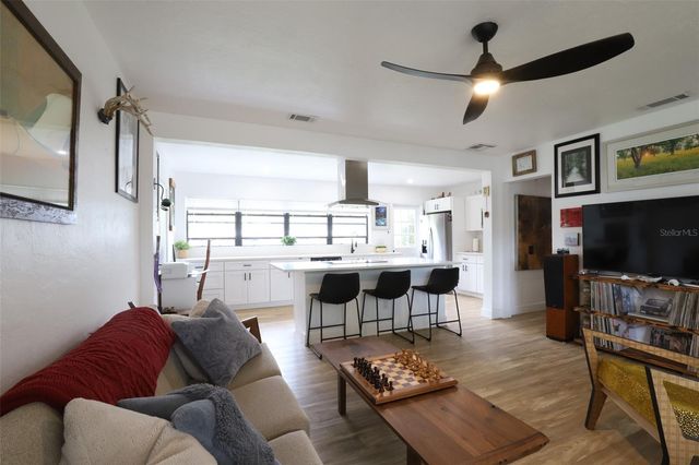 1002 NE 19TH PLACE, Gainesville, FL 32609