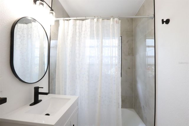 1002 NE 19TH PLACE, Gainesville, FL 32609