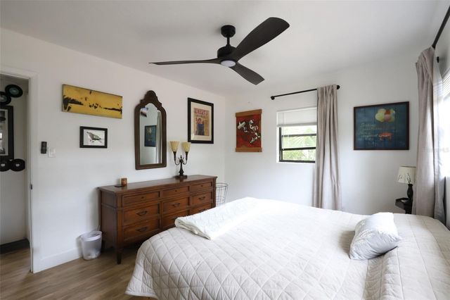 1002 NE 19TH PLACE, Gainesville, FL 32609