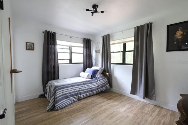 1002 NE 19TH PLACE, Gainesville, FL 32609