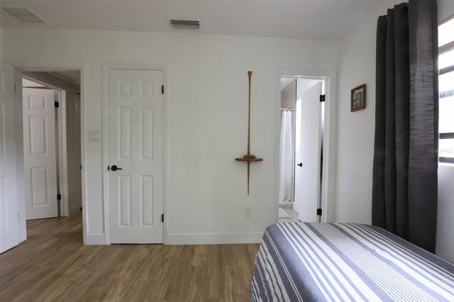 1002 NE 19TH PLACE, Gainesville, FL 32609