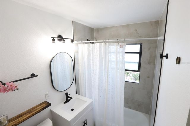 1002 NE 19TH PLACE, Gainesville, FL 32609
