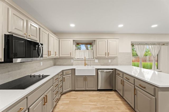 13028 Burlingame Avenue, Oklahoma City, OK 73120