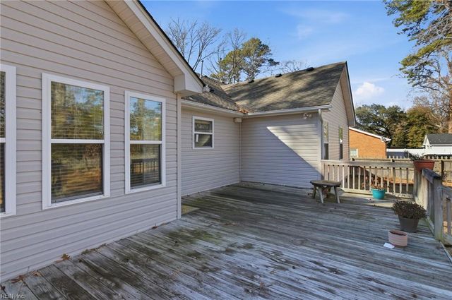 349 Briarfield DR, Chesapeake, VA 23322