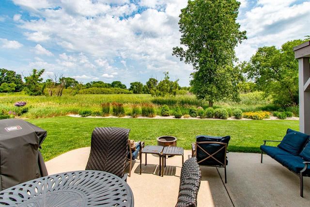 8160 S Lakeview DRIVE, Franklin, WI 53132