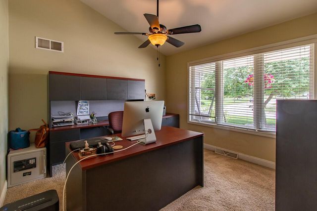 8160 S Lakeview DRIVE, Franklin, WI 53132