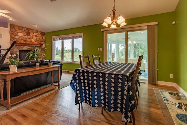 8160 S Lakeview DRIVE, Franklin, WI 53132