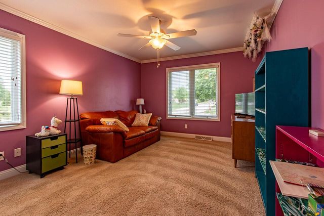 8160 S Lakeview DRIVE, Franklin, WI 53132